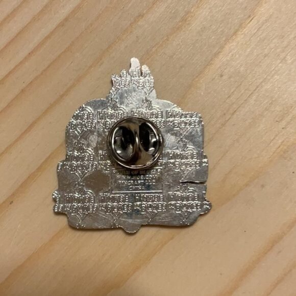 House Of Blues One Year Service Award Pin Metal Badge - Picture 2 of 5